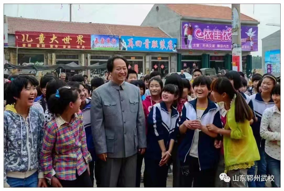 鄆城籍偉人特型演員馮進(jìn)力：傳奇的演繹者